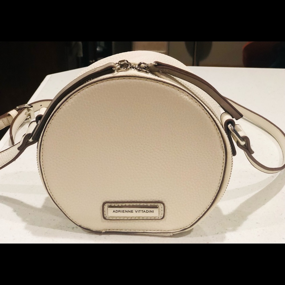 Adrienne Vittadini cross body cream purse